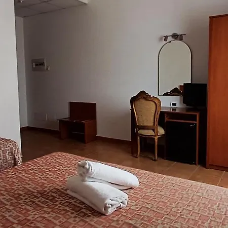 Hotel Desusino &