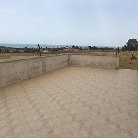 Hotel Desusino & 3*